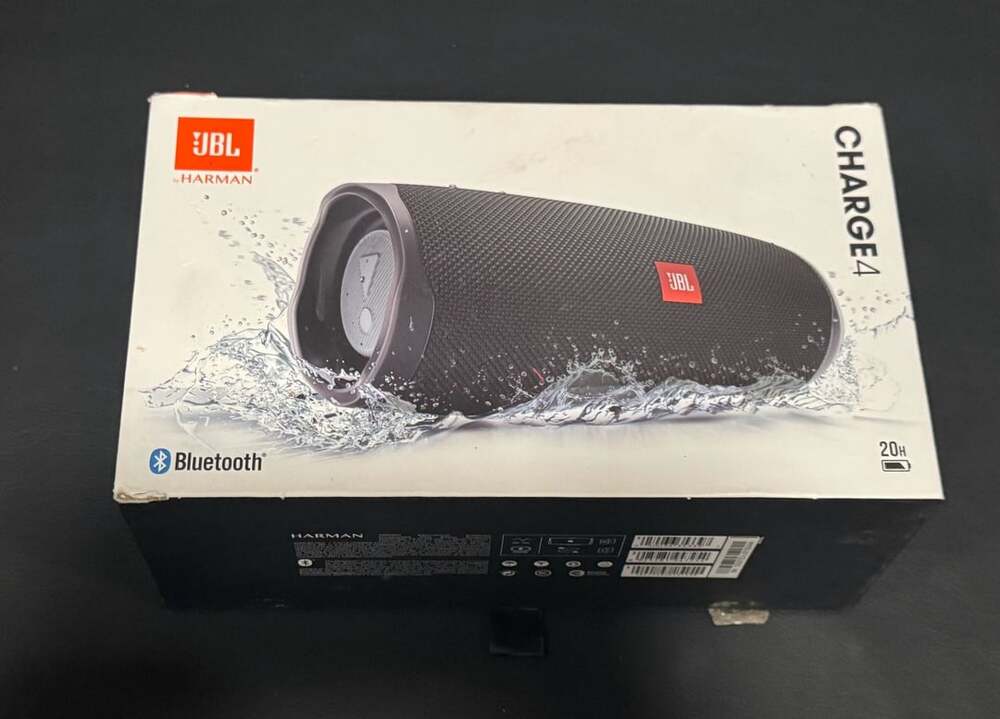 JBL Charge 4 Portable Bluetooth Speaker Black